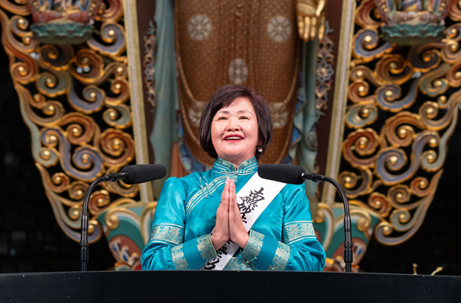 Guided by the Buddha’s Teachings, I Want to Support as Many People as Possible